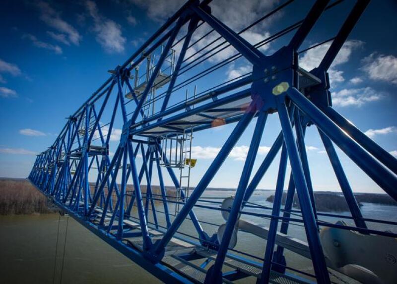 Grua Linden Comansa