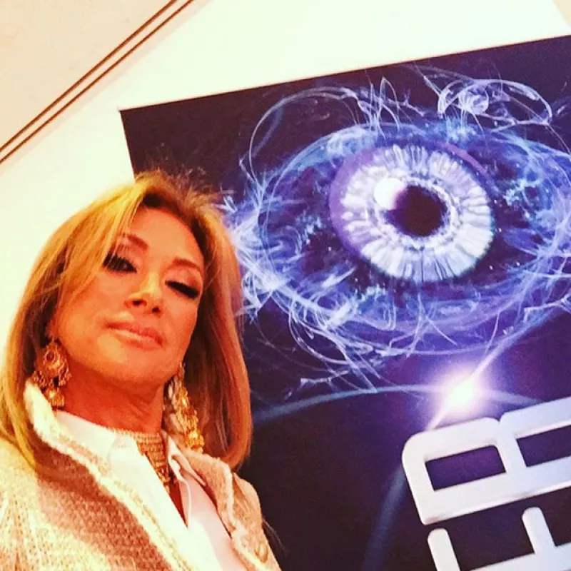 La conductora anunció mediante sus redes sociales la noticia de que volvería a conducir el reality mexicano.