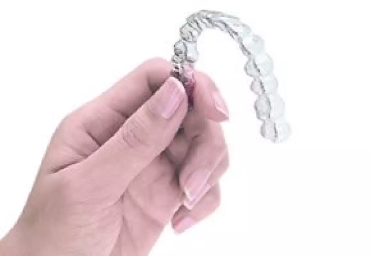 Conoce este tratamiento invisible para corregir la posición dental.