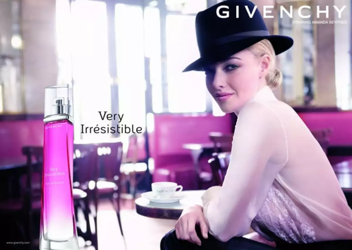 La actriz será la imagen del perfume "Very Irrésistible" de la marca y dijo estar feliz de participar en la campaña, ya que esto representa para ella tener un pie dentro de la industria de la moda.