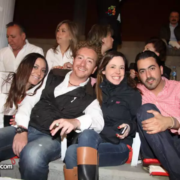 Mafer Vargas,Othon Hernández,Mariana Vargas,Paulo Rodríguez