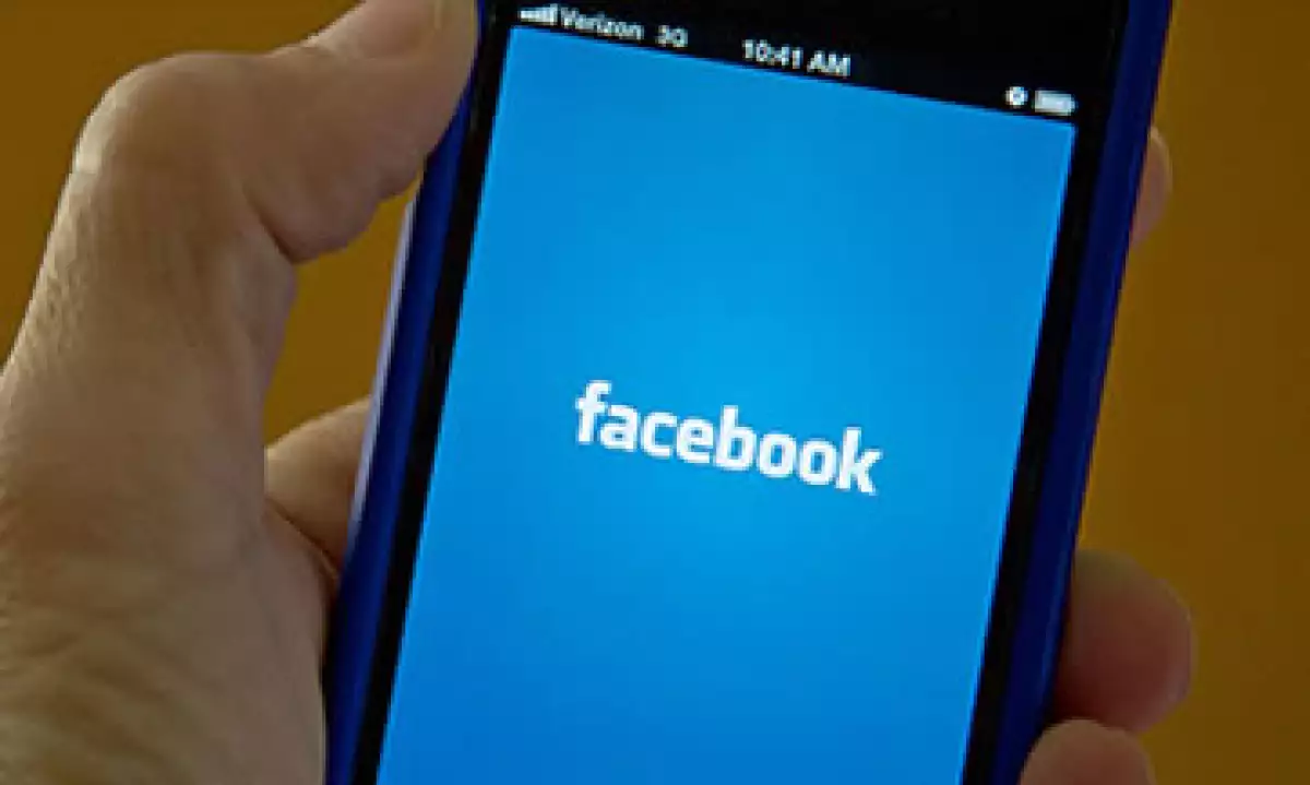 Pese a que Skype ofrece un servicio similar, no tiene tantos usuarios como Facebook.  (Foto: Cortesía CNNMoney.com)