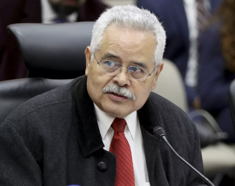 javier-santiago-amparo-ine