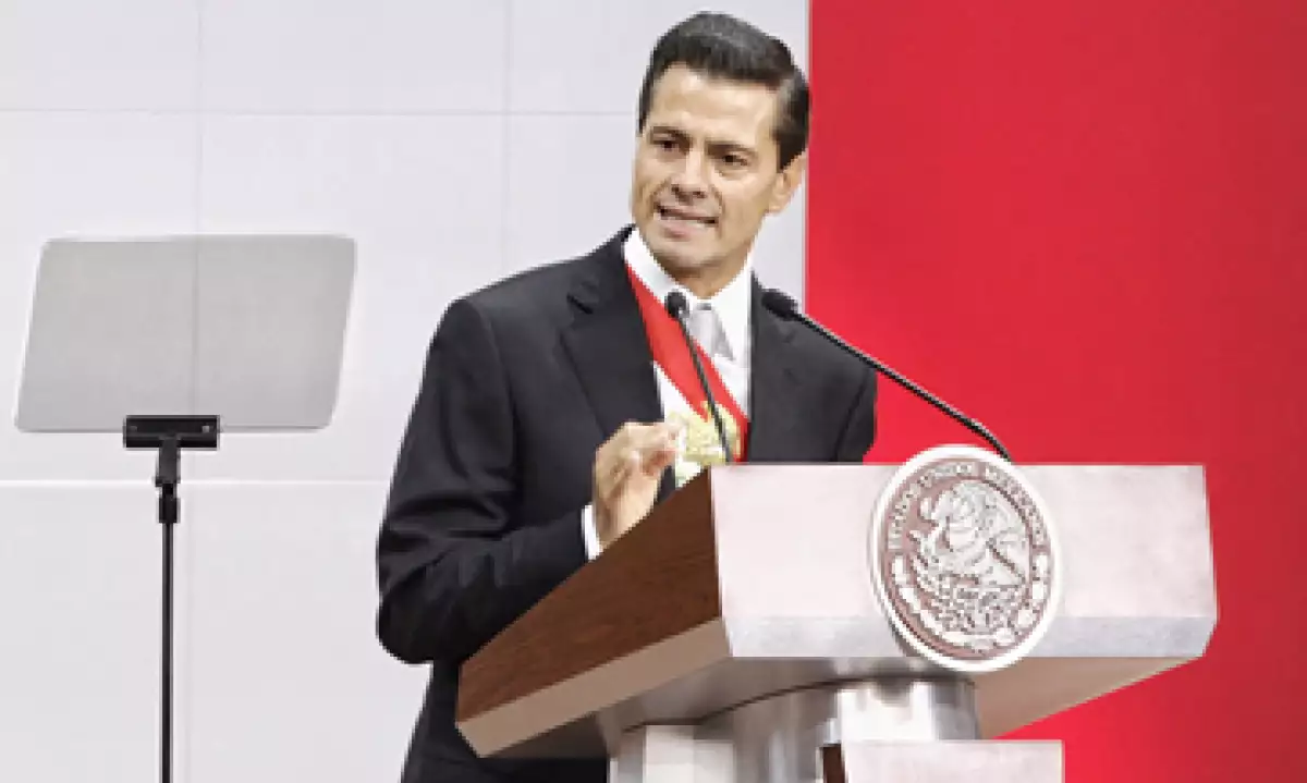 El presidente Enrique Peña Nieto no ofreció más detalles acerca de los instrumentos. (Foto: Cuartoscuro)