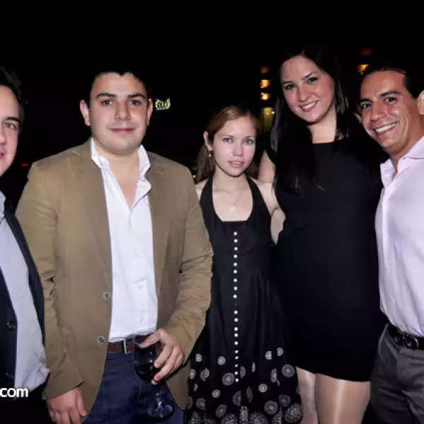Rafael Muñoz, Santiago Álvarez, Dulce Muñoz, Katy Díaz y Javier Arvide