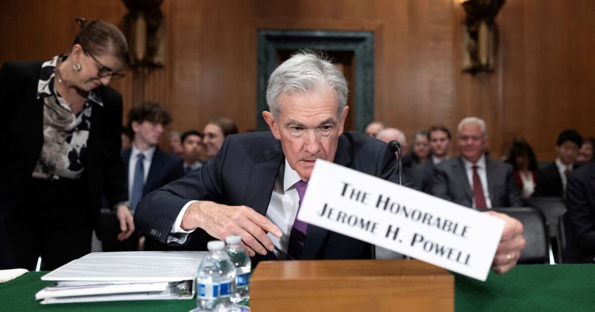 Jerome Powell: Fed, faiz indirimi için gereken güvenden “uzak değil”