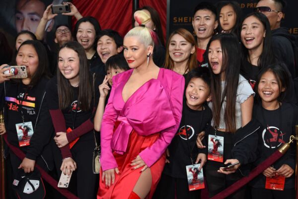 Disney's "Mulan" World Premiere - Red Carpet - Fan Pen