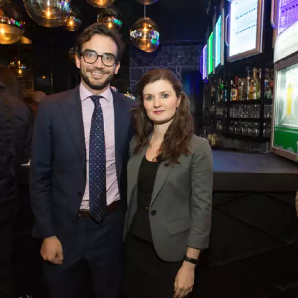 Rodrigo Meza y Mariana Nechitailo