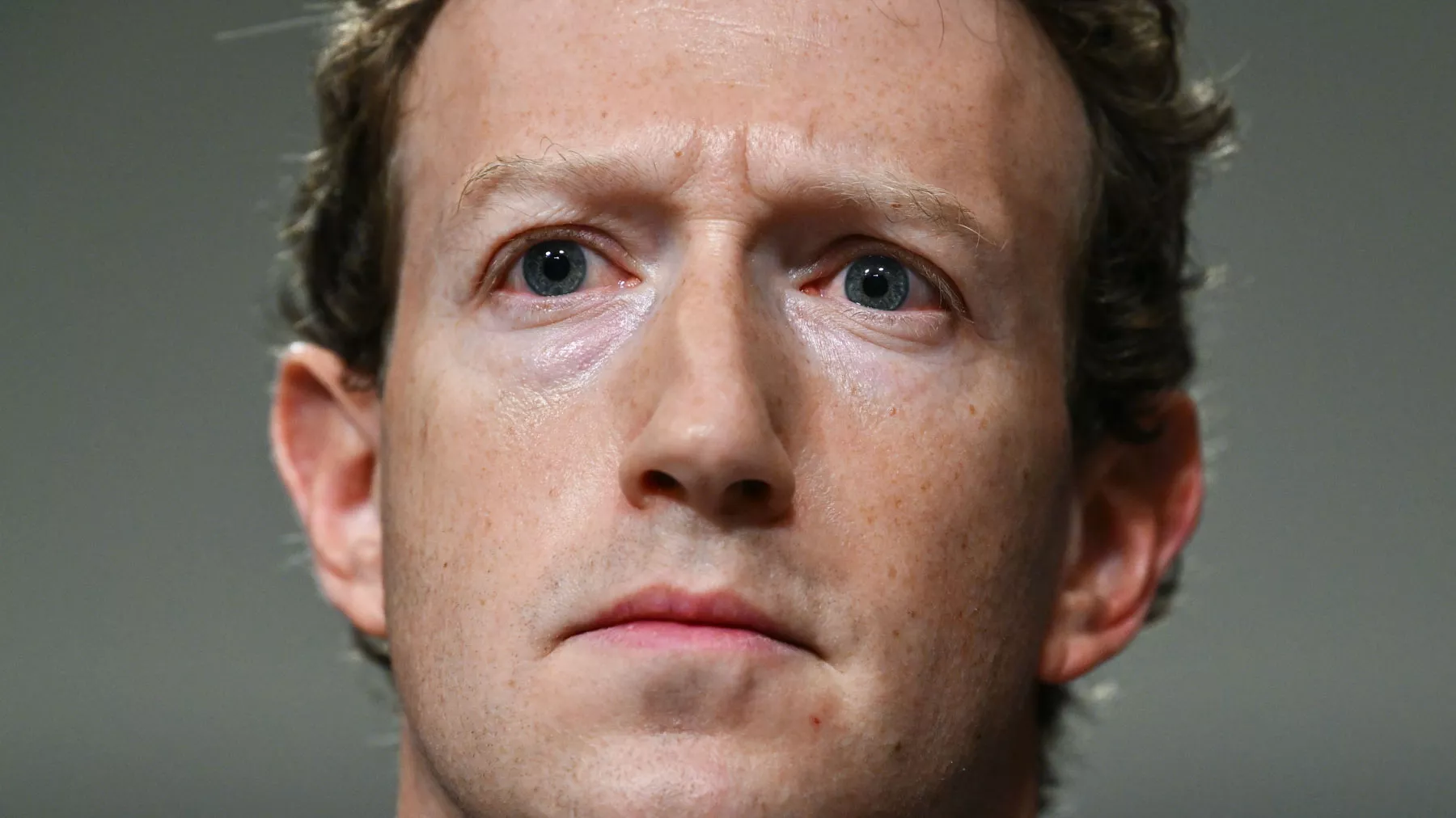 Zuckerber dona 1 mdd a Trump