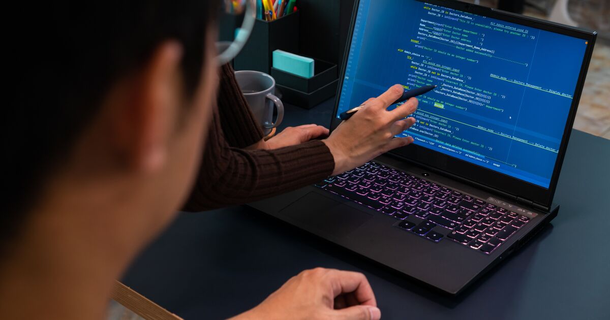 İşe alım görevlilerinin en çok talep ettiği beceriler olan Çince, yapay zeka ve Python nerede öğrenilir?