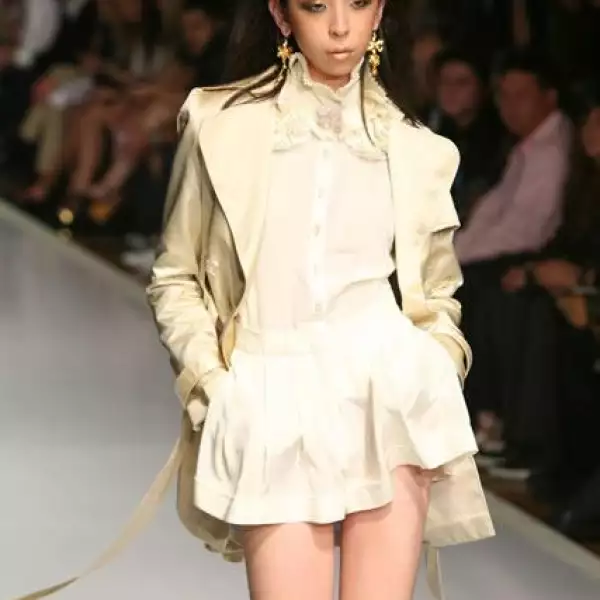 IDM desfile Lola de Alejandro