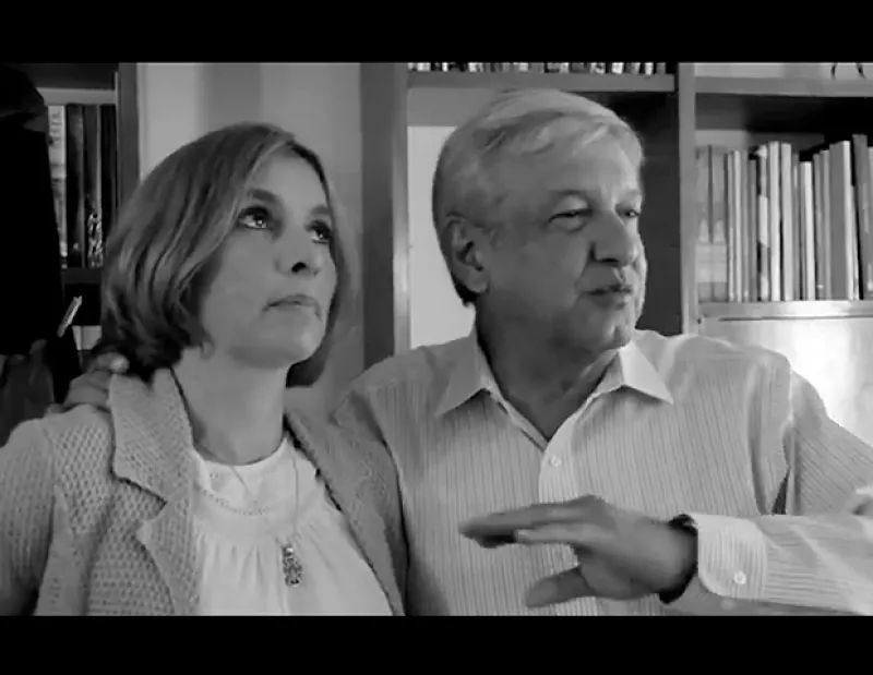 El aspirante presidencial abrió las puertas de su hogar y dio un vistazo a su vida al lado de Beatriz y su hijo para los curiosos de la red.