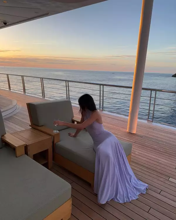 Kendall Jenner llorando