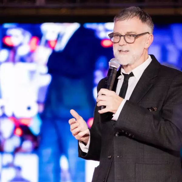 UNA BATALLA TRAS OTRA