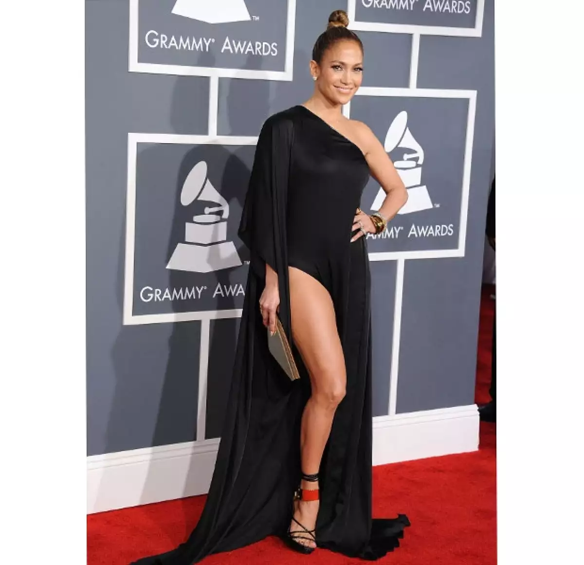 Jennifer prefirió hacer caso omiso al dress code.