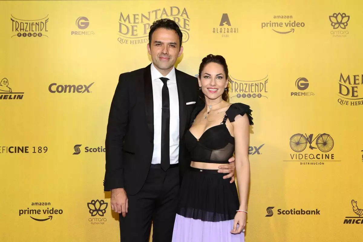 Fernando Rovzar y Bárbara Mori