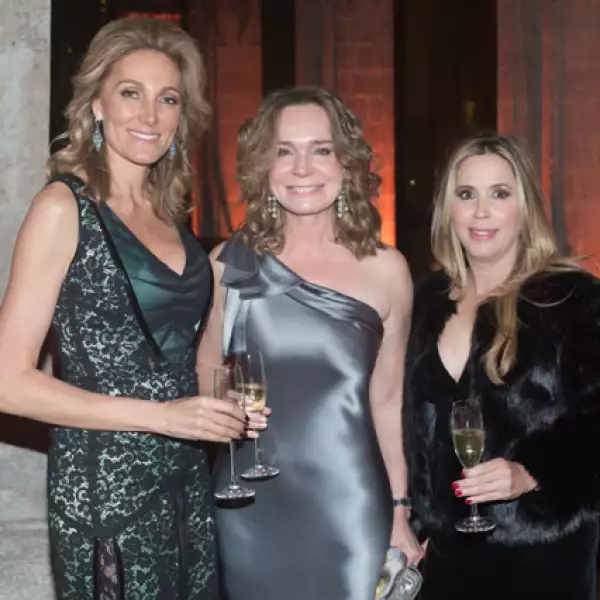 Alejandra Aleman,Elsa Aznar,Kathy Olvera