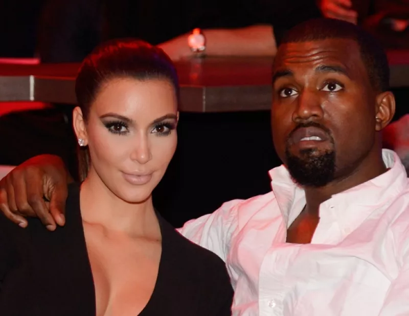 La futura mamá había decidido no hacer comentarios sobre la noticia de su embarazo, pero finalmente rompe el silencio y dedica unas palabras de alegría en este Año Nuevo.