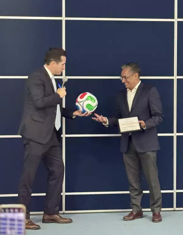 Foro Empresarial “La Economía del Futbol”