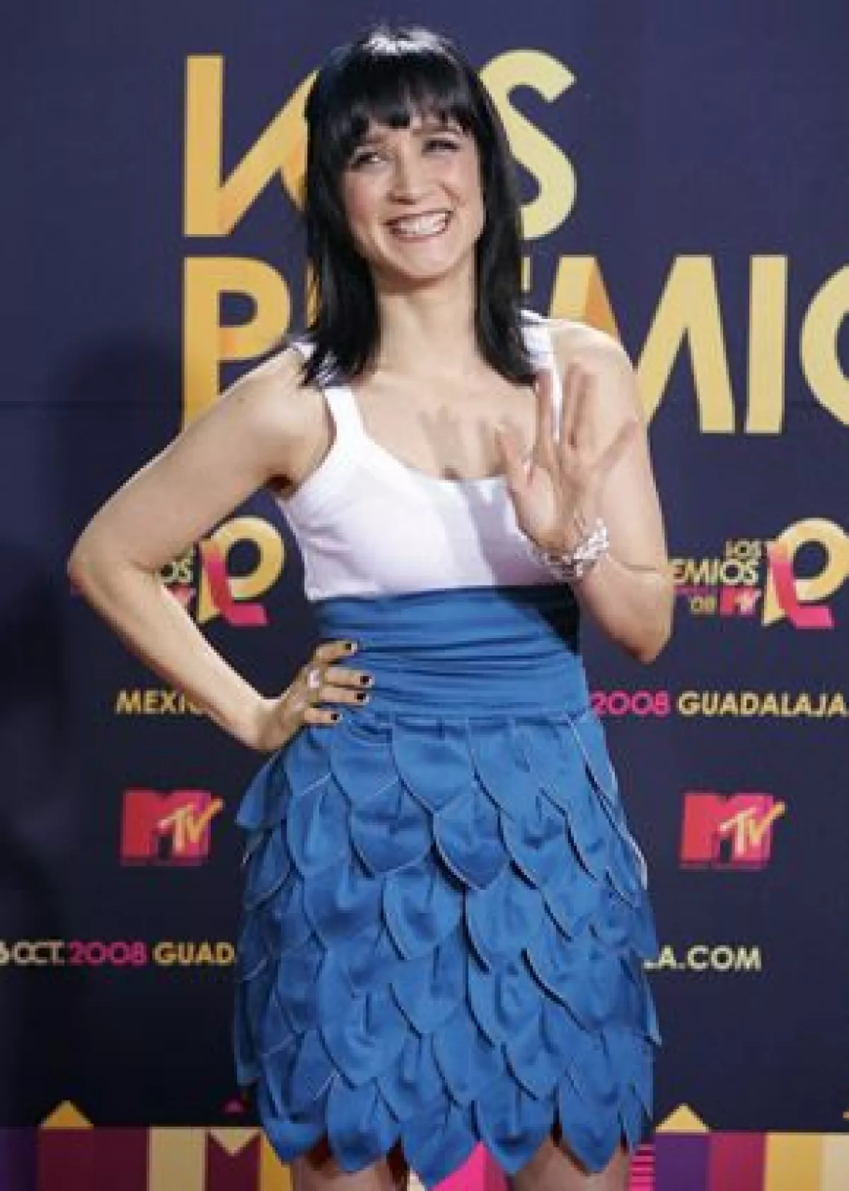 La sencillez fue el rasgo característico de la entrada de los artistas al evento en Guadalajara.