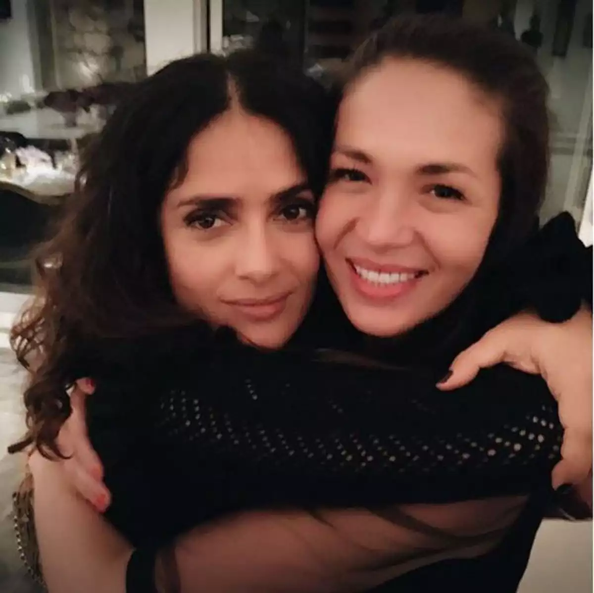 Salma junto a su gran amiga Yolanda Andrade.