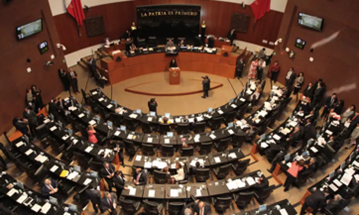 La sesión donde se discute el primer dictamen de las leyes secundarias inició formalmente al filo de las 11:00 horas. (Foto: Notimex)