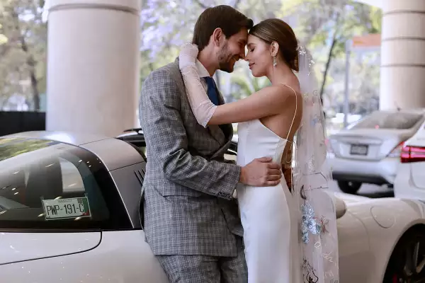Paulina Goto y Rodrigo Saval se casaron por el civil
