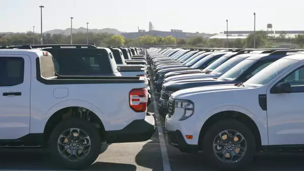 “Las empresas están vueltas locas”: la incertidumbre paraliza a la industria automotriz
