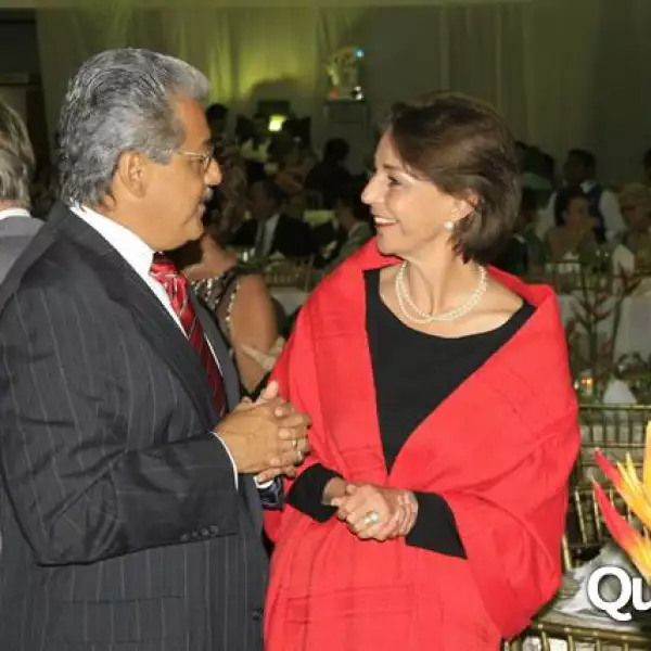 Tony Chedraui de fiesta