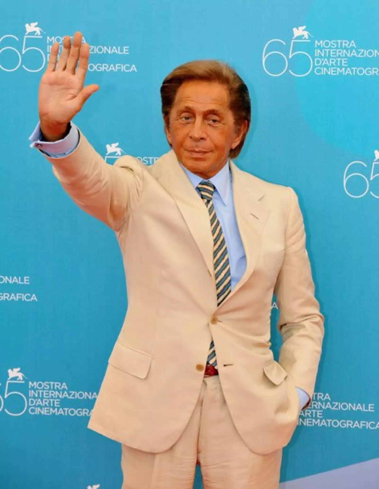 El célebre modista italiano Valentino confirmó haber mantenido por 12 años una historia de amor con su brazo derecho por cuatro décadas, Giancarlo Giammetti.