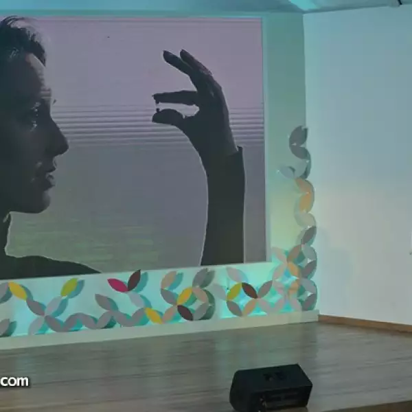 Elizabeth Anne Holmes.