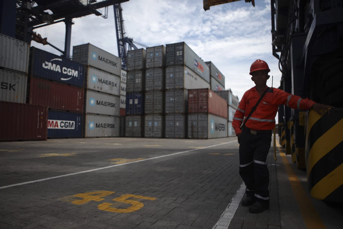 Las exportaciones mexicanas subieron en abril por primera vez en los últimos seis meses.