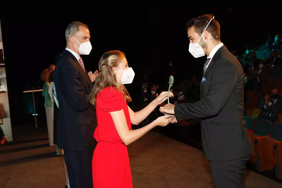 El rey Felipe VI de España y la princesa Leonor de España asisten a los premios 'Princesa de Girona' en Caixa Forum Barcelona.