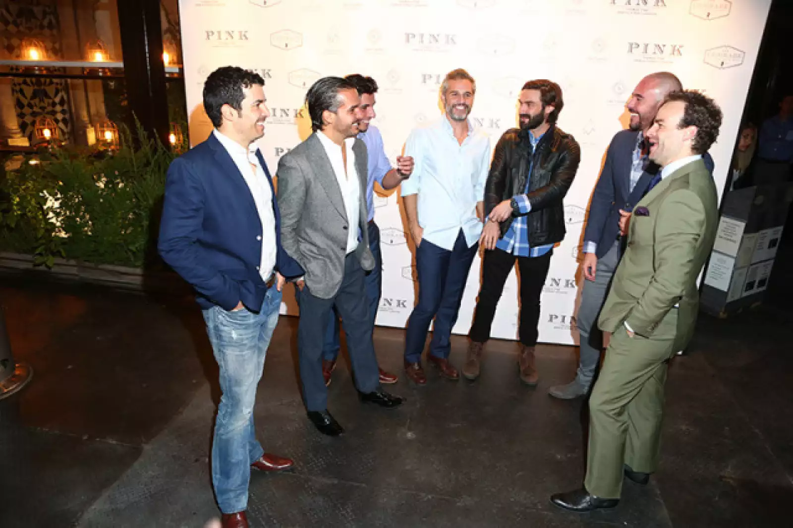 Memo Rojas, Adolfo Medina, Alberto Guerra, Juan Pablo Medina, Leonardo Manzo, Kai Parlange y Max Villegas