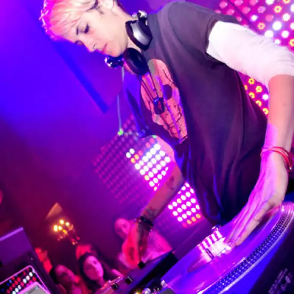 DJ Samantha Ronson