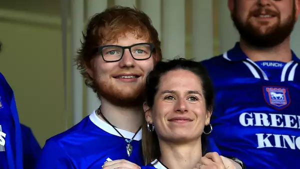 El músico británico y su novia Cherry habrían contraído matrimonio antes de Navidad en una ceremonia íntima.