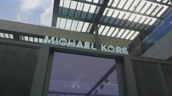 Visita la Pop up store de Michael Kors en Oasis Coyoacán
