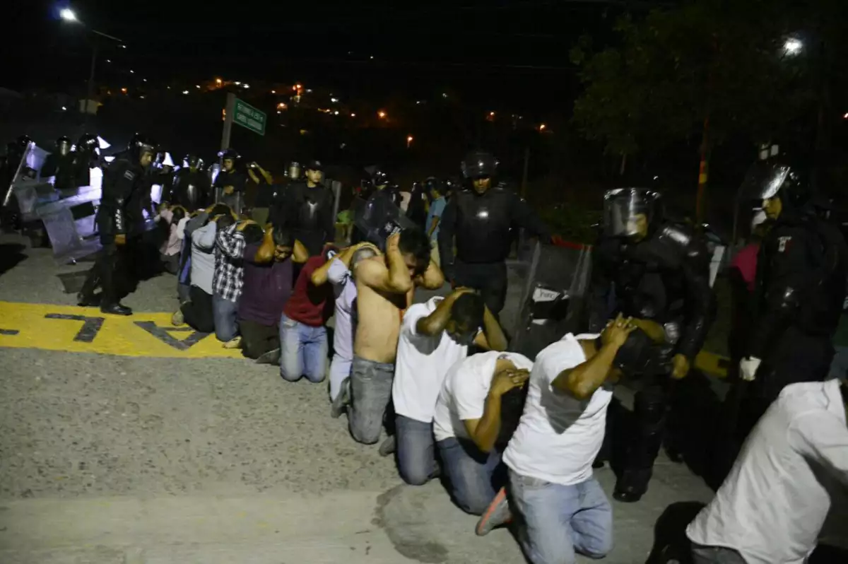 El pasado 29 de abril, alrededor de 70 personas fueron detenidas, además de 10 lesionados, entre ellos cuatro policías federales.