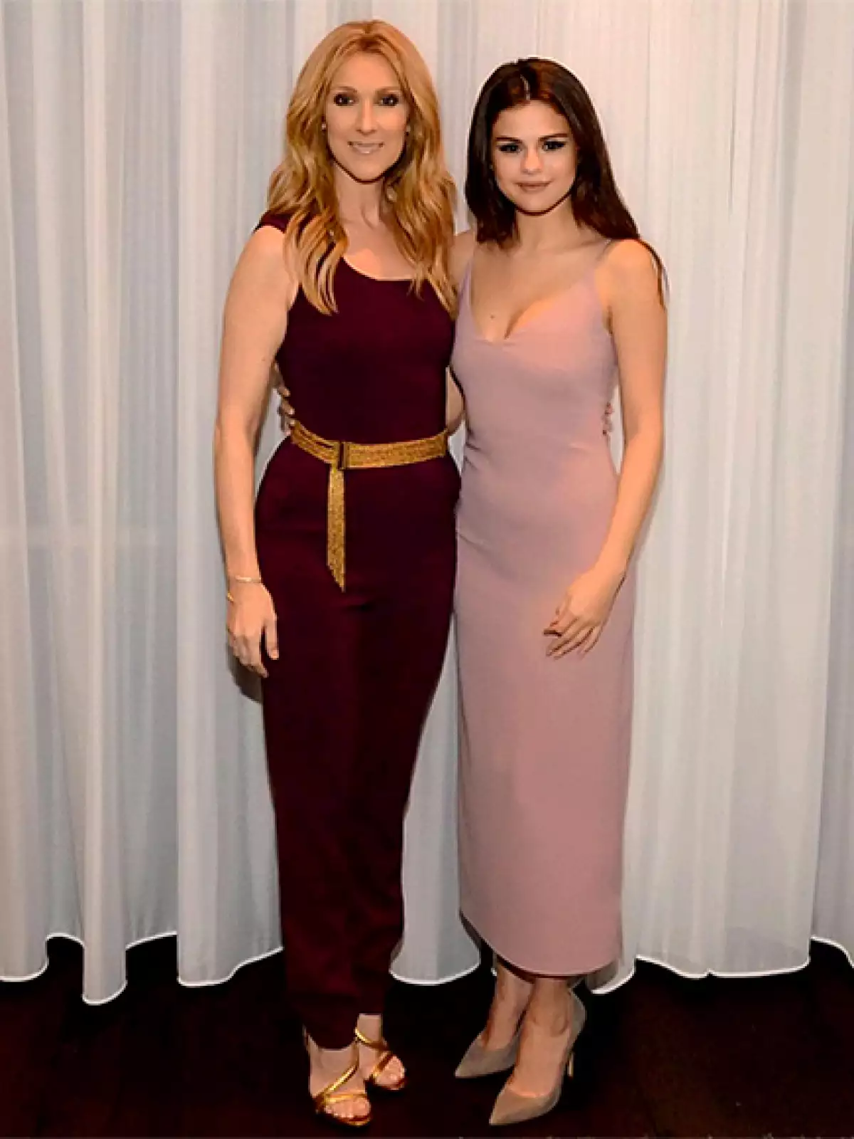 La cantante regresó de Europa y ahora se encuentra en Las Vegas, donde se dio tiempo para asistir al concierto de uno de sus ídolos musicales.