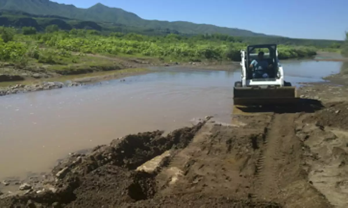Grupo México es responsable de derramar 40,000 metros cúbicos de sulfato de cobre en el río Bacanuchi. (Foto: Cuartoscuro)