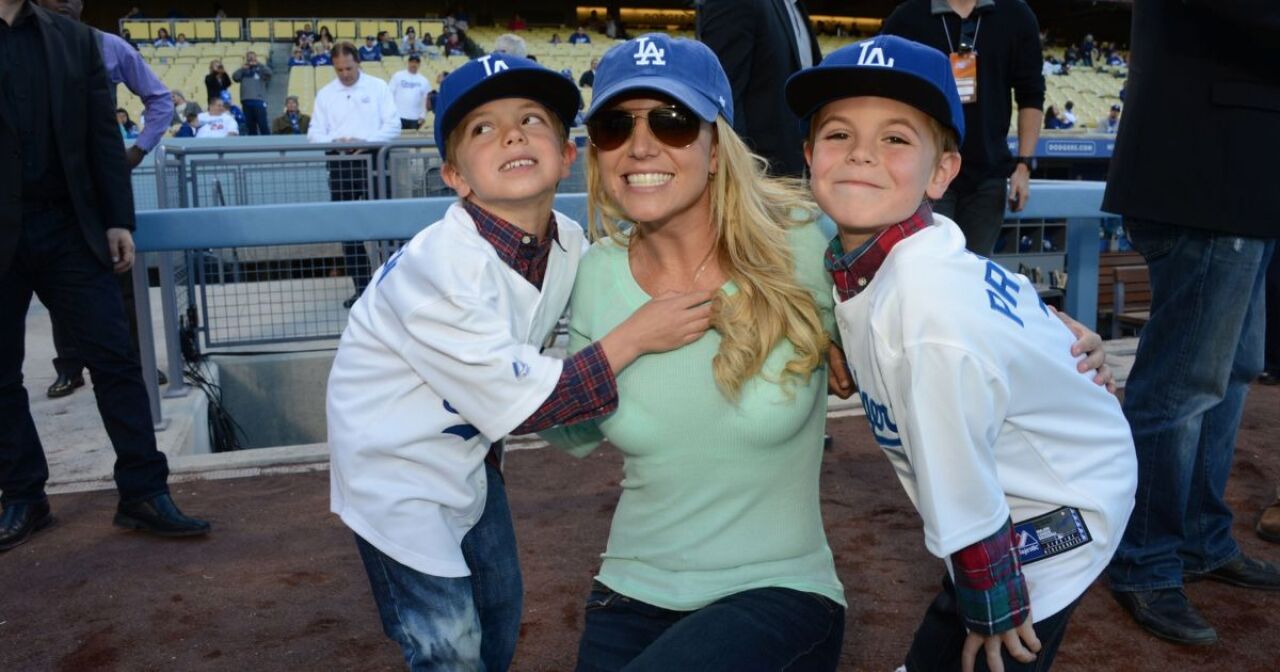 Britney Spears cree que fracasó como madre y lanza fuertes críticas contra sus papás