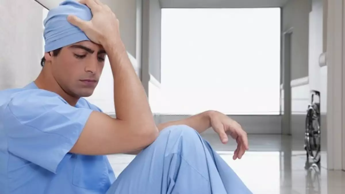 medicos suicidas