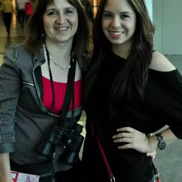 Laura de González y Diana de González