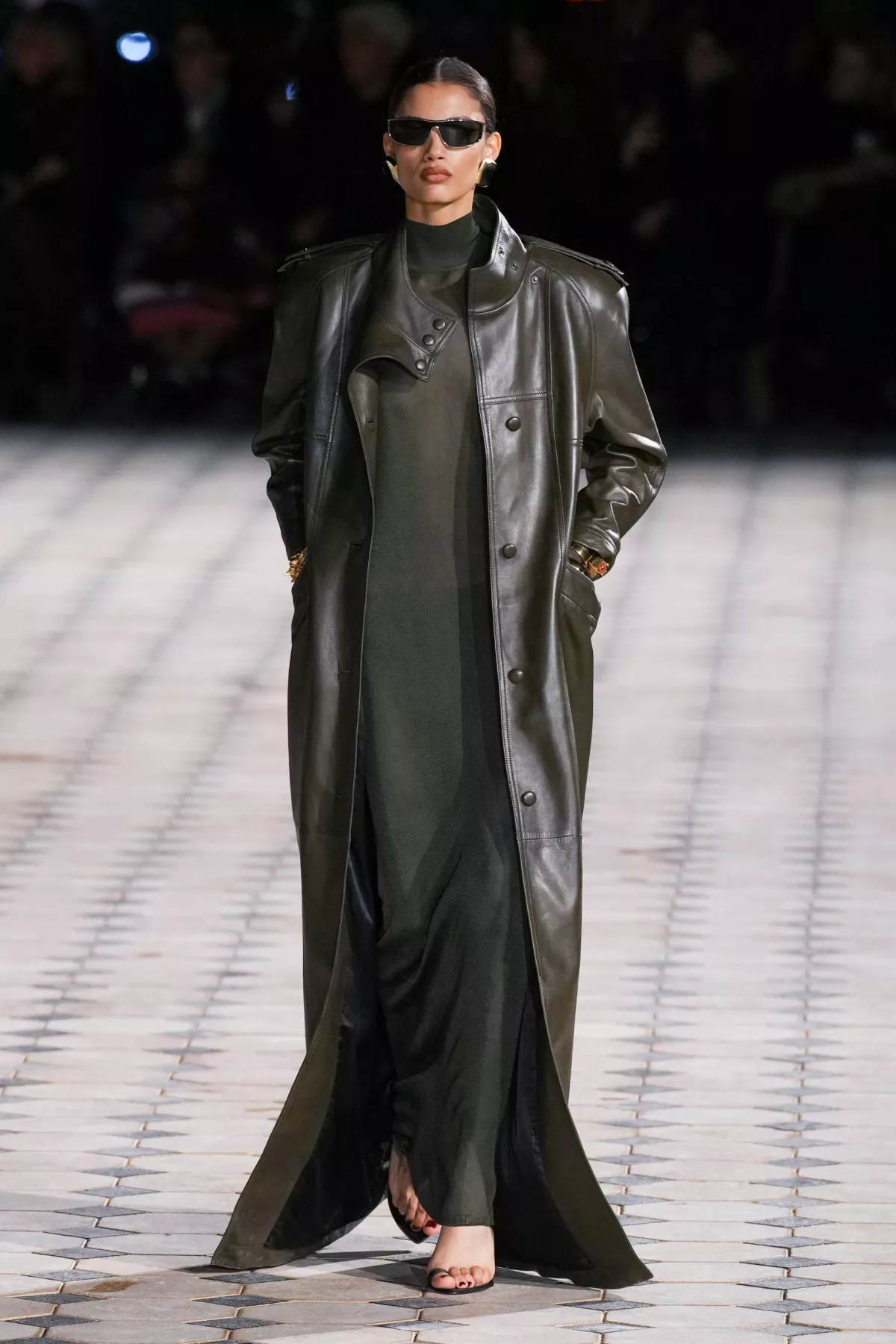 Saint Laurent S23 001.jpg