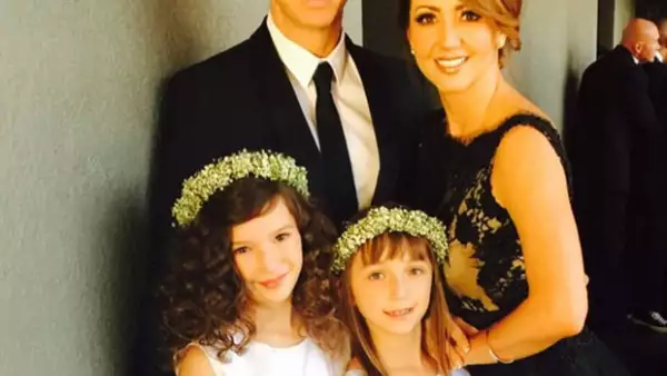 En sus respectivos perfiles de Instagram, Andrea Legarreta y Erik Rubín presumieron a sus hijas preparándose para el estreno de "Anita, el musical" el próximo viernes.