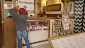 Profeco clausura restaurante en Puebla que obligaba a pagar propina; la incluían a fuerza