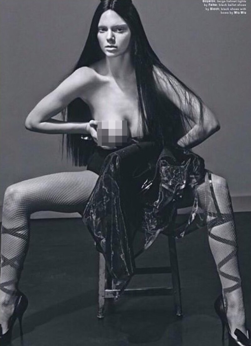 Las poses sexys y sugerentes no podían faltar en la sesión de fotos.