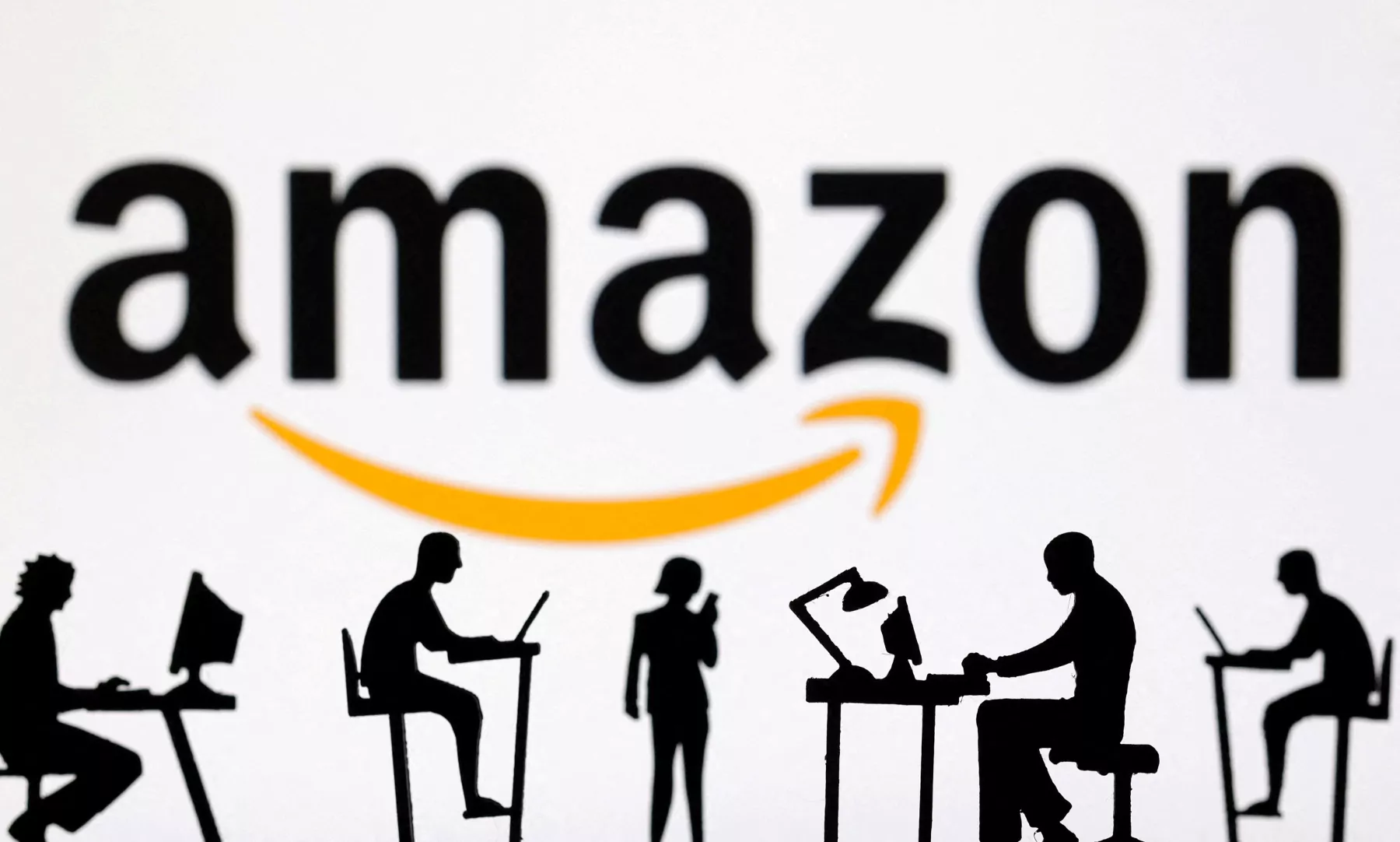 Amazon recibe multa por violar leyes laborales