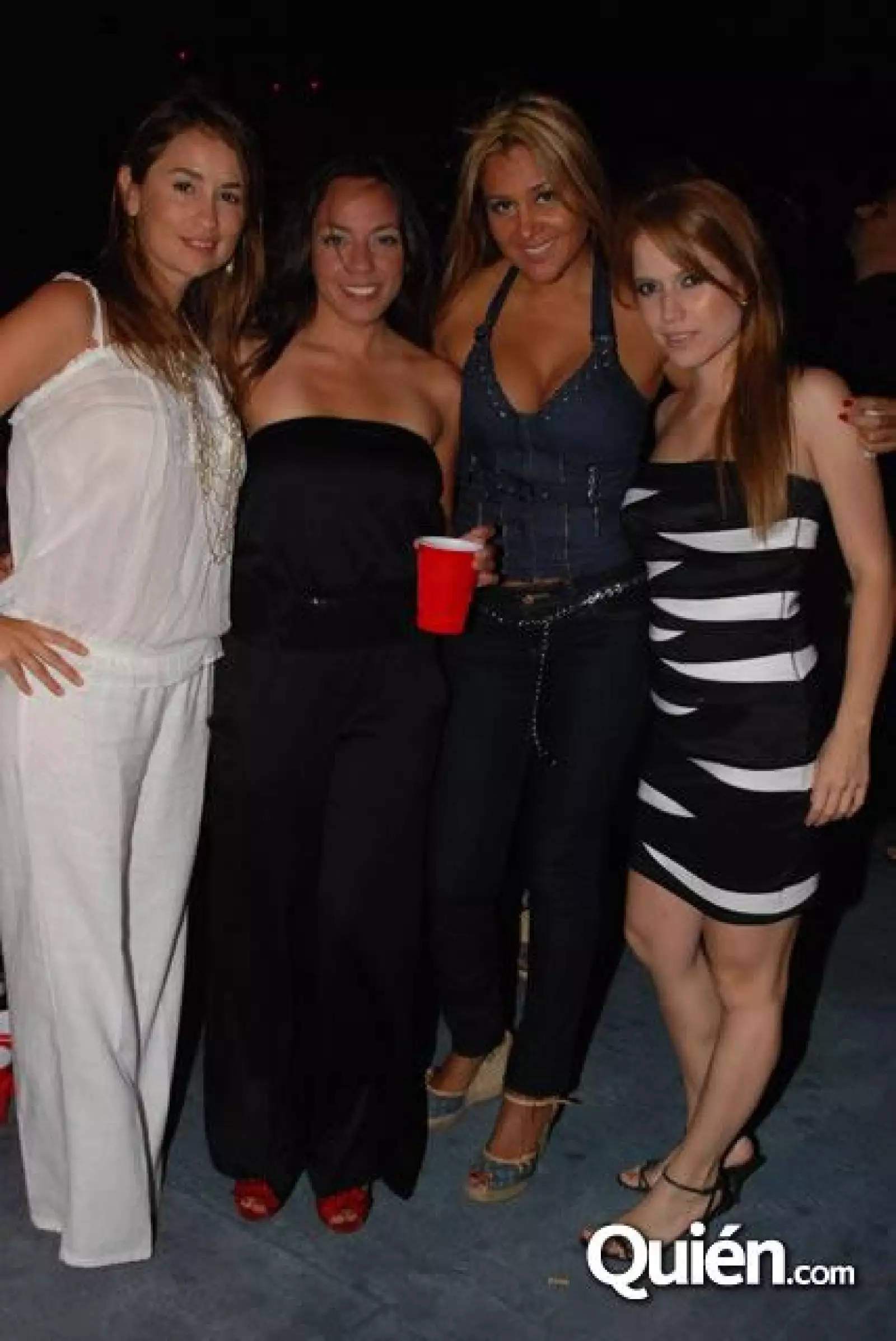 Fiesta en yate de Marcos Constandse