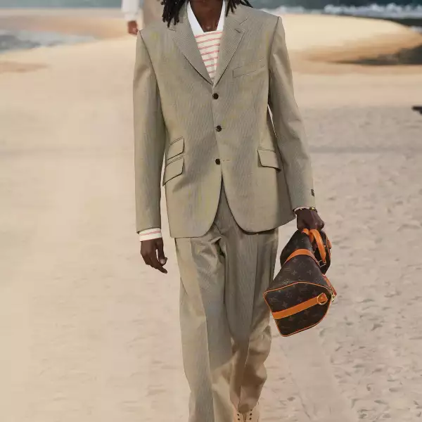 Vuitton m S27 043.jpg